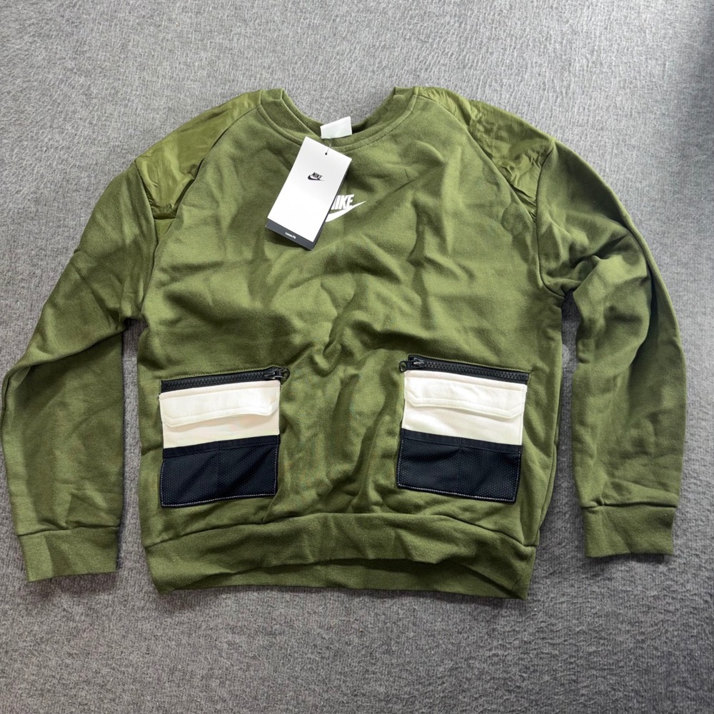 Nike Boys Sportswear Utility Crewneck Sweatshirt Rough Green DO6813-327 Medium